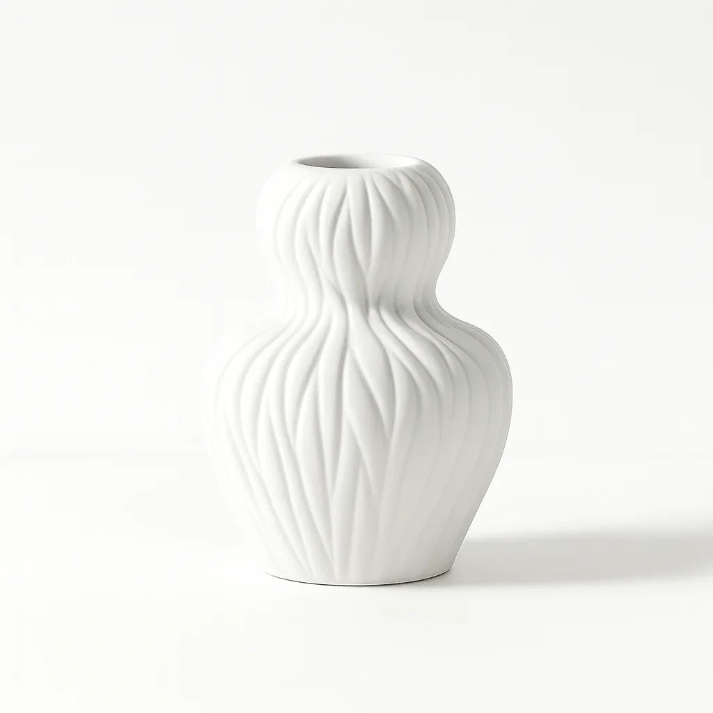 Jarrón de Cerámica Blanco Texturizado – 19x22 cm - KB Home