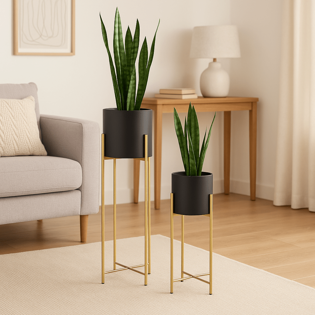 Maceteros Modernos con Soporte Dorado – Elegancia Vertical para tu Hogar - KB Home