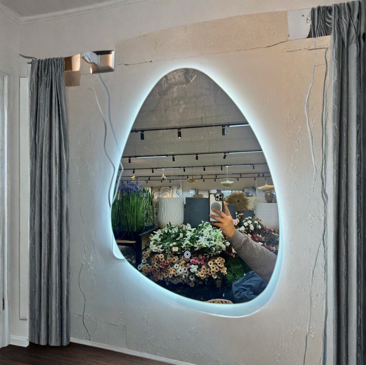 Espejo LED Forma Irregular Moderno 70 x 50 cm – Decoración Boho para Sala y Dormitorio