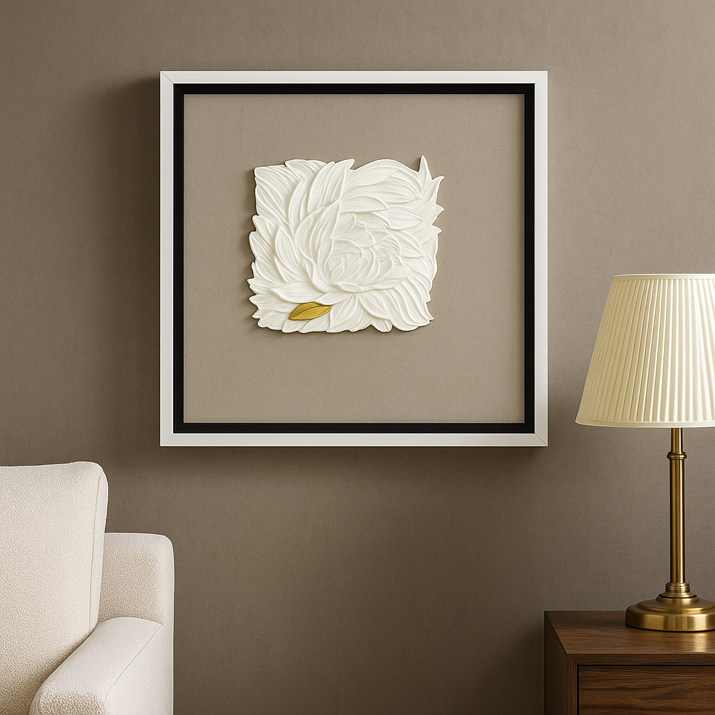 Cuadro Decorativo en Relieve Blanco con Detalle Dorado – Arte Moderno con Marco Blanco