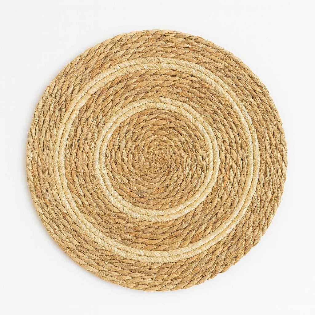 Pack Decorativo Minimalista – Jarrón Cerámica + Cadeneta Madera + Vela + Base Yute - KB Home