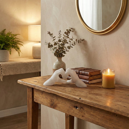 Escultura Decorativa Manos en Forma de Corazón – Blanco Mate