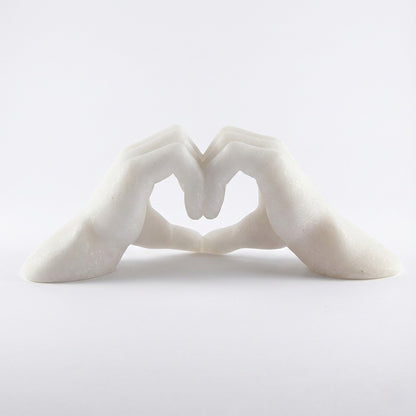 Escultura Decorativa Manos en Forma de Corazón – Blanco Mate