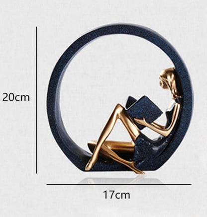 Figura Decorativa Mujer Leyendo – Escultura de Resina 20 cm
