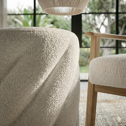 Puff Bouclé Beige Diseño Espiral | Estilo Moderno