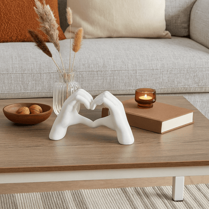Escultura Decorativa Manos en Forma de Corazón – Blanco Mate - KB Home
